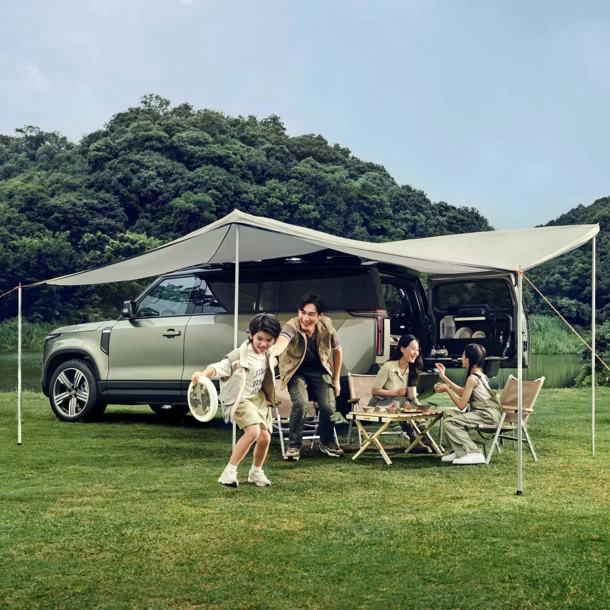 Copie cinesi: Pininfarina disegna una Defender gigante, la Polestones 01 [VIDEO] (4)