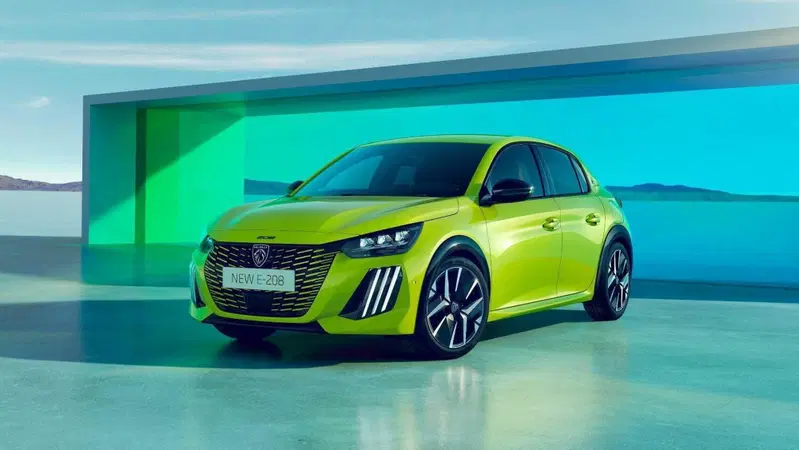 Peugeot 208: nuovi prezzi e allestimenti, con l'ibrido