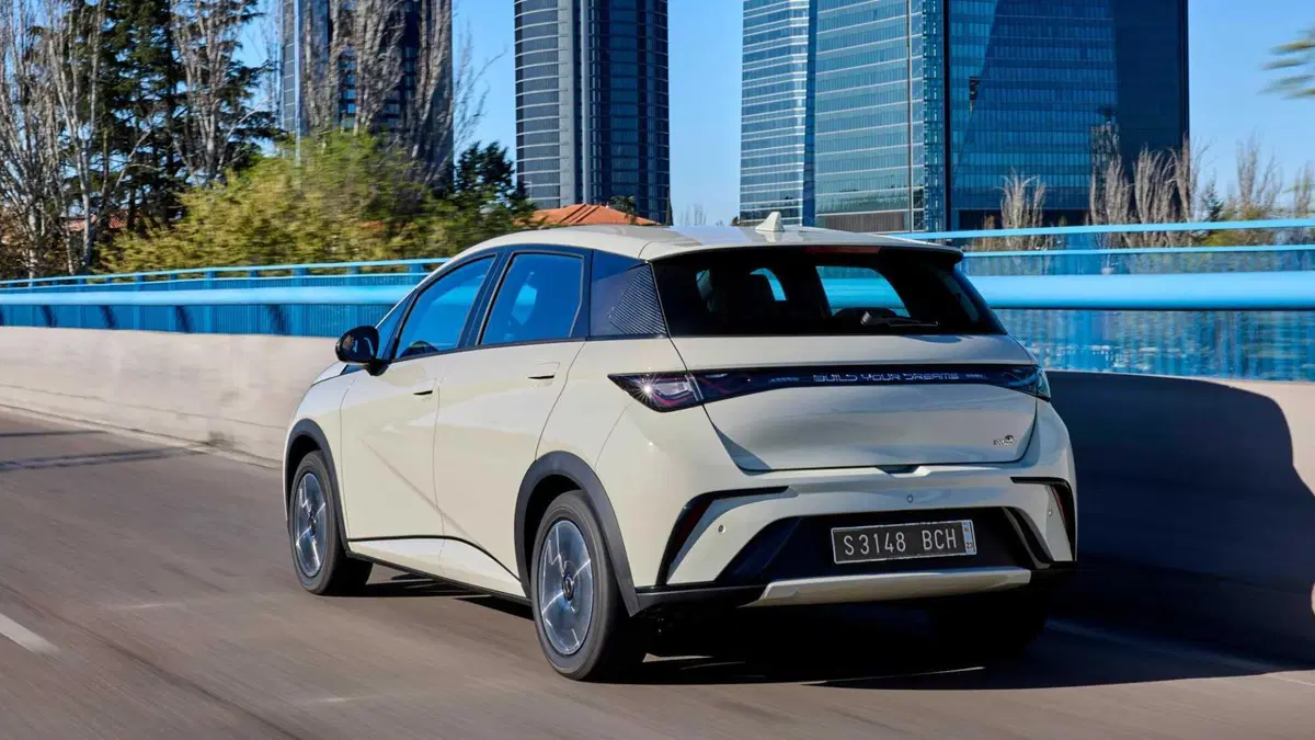 Byd Dolphin 44,9 kWh Active (4)