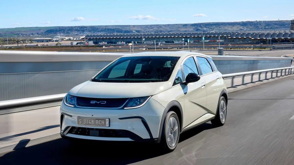 Byd Dolphin 44,9 kWh Active (2)