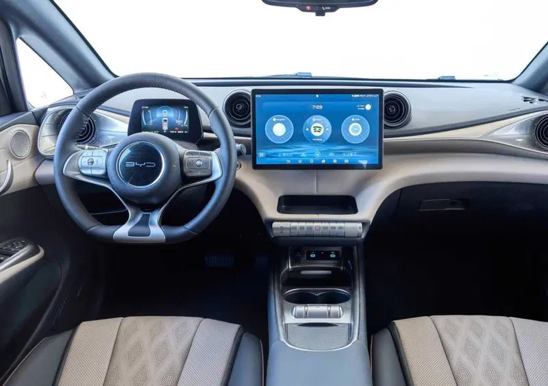 Byd Dolphin (2023-->>) (7)