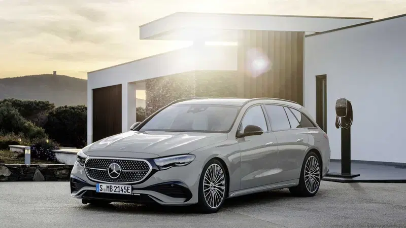 Mercedes-Benz Classe E Station Wagon 300 de phev AMG Line Advanced auto