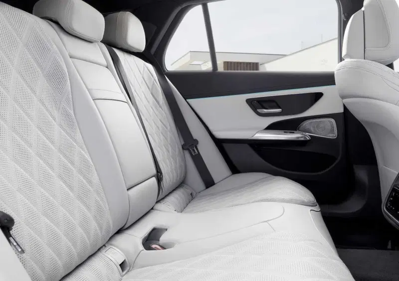 Mercedes-Benz Classe E Station Wagon (2023-->>) (11)