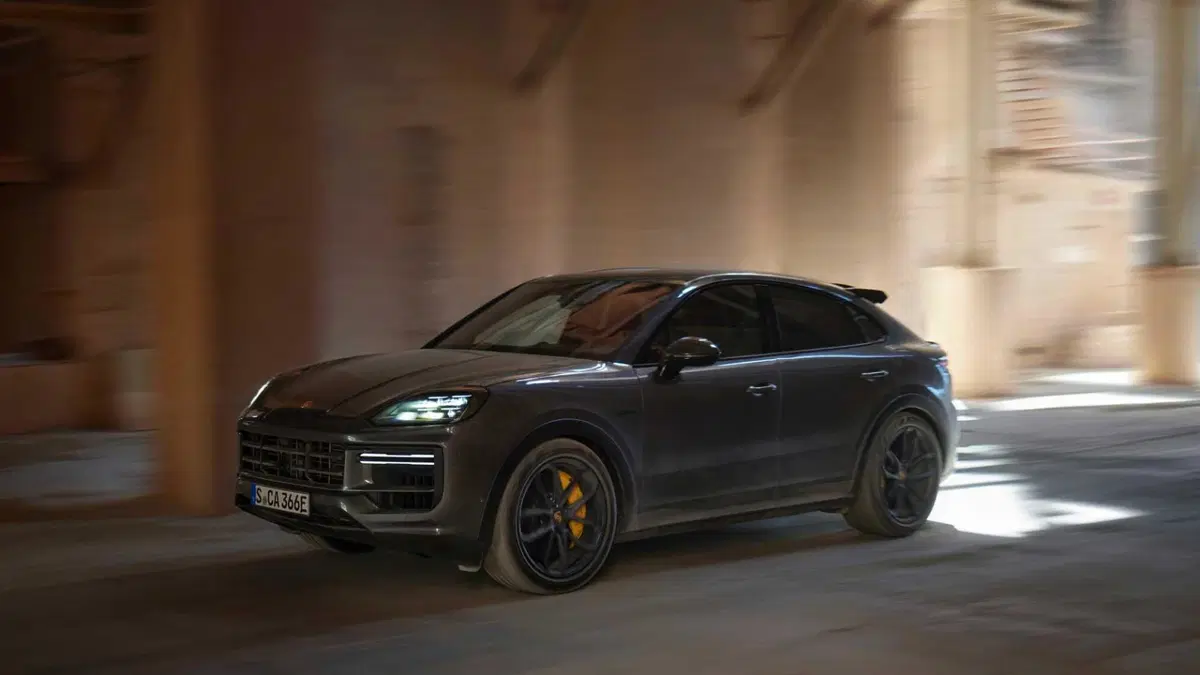 Porsche Cayenne Coupé 4.0 V8 Turbo E-Hybrid GT (4)