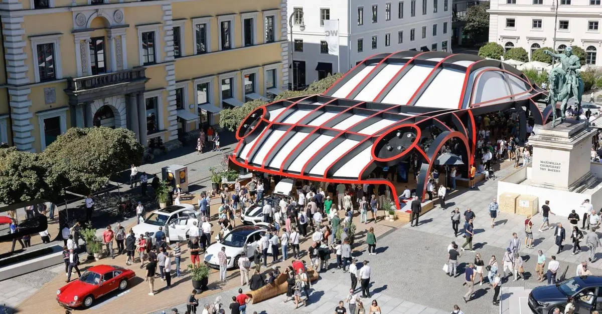 La Porsche 911 pi&ugrave; grande del mondo: non &egrave; un'illusione ottica [VIDEO] 