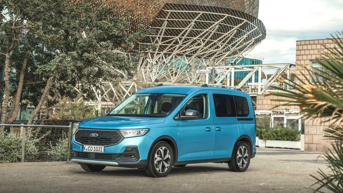 Ford Tourneo Connect 2.0 EcoBlue 122 CV Active