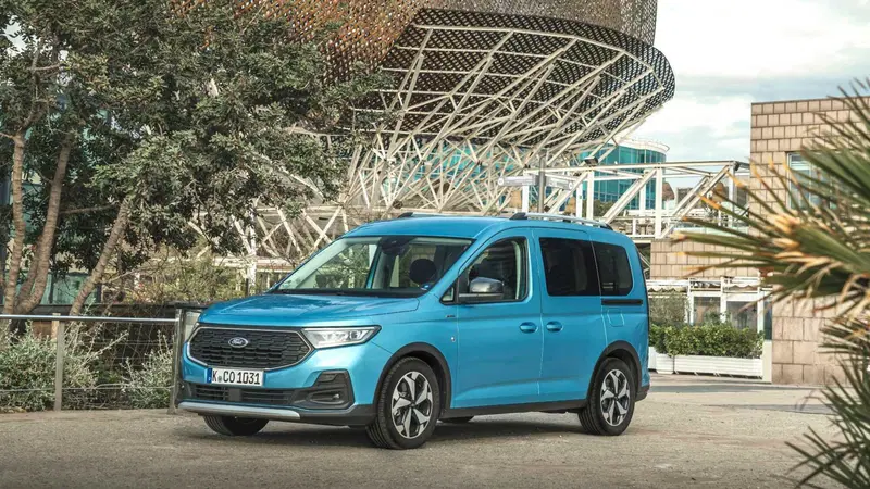 Ford Tourneo Connect 1.5 EcoBoost 114 CV Titanium