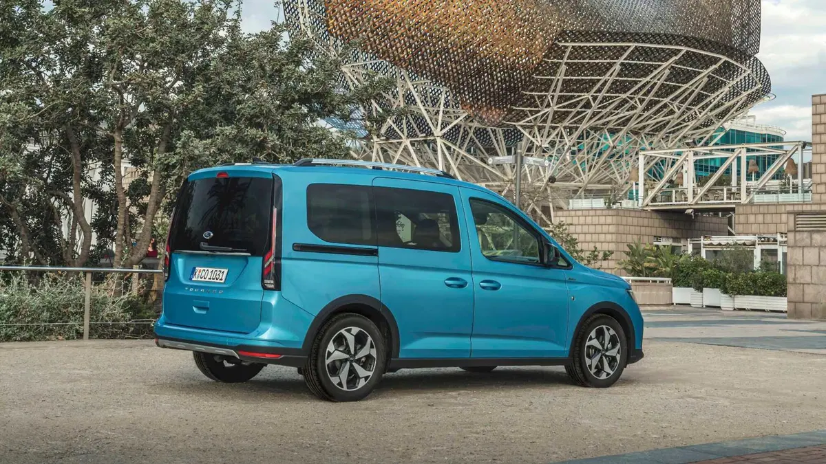 Ford Tourneo Connect Tourneo  2.0 EcoBlue 122 CV Powershift Sport (4)