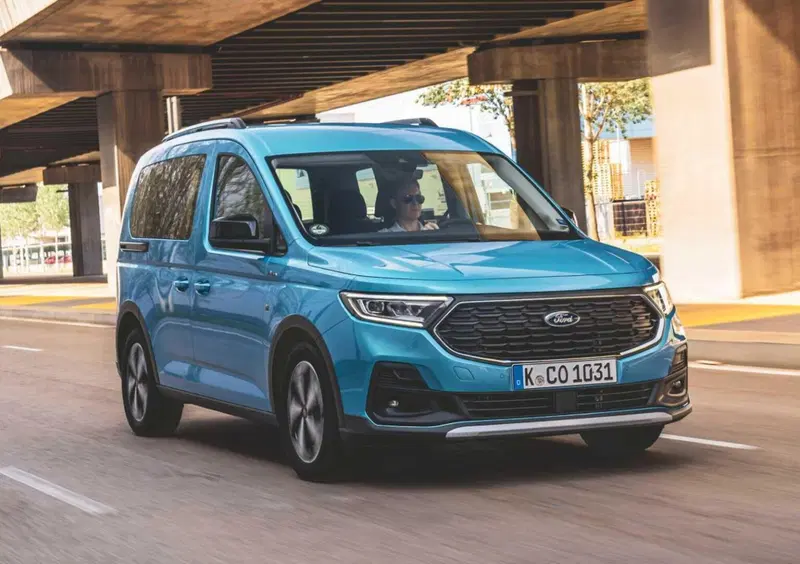Ford Tourneo Connect (2022-->>) (2)