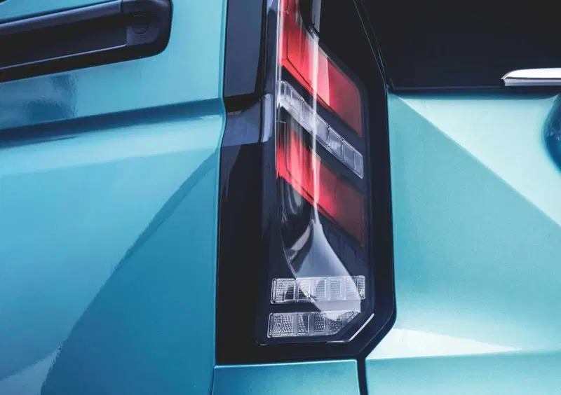 Ford Tourneo Connect (2022-->>) (17)
