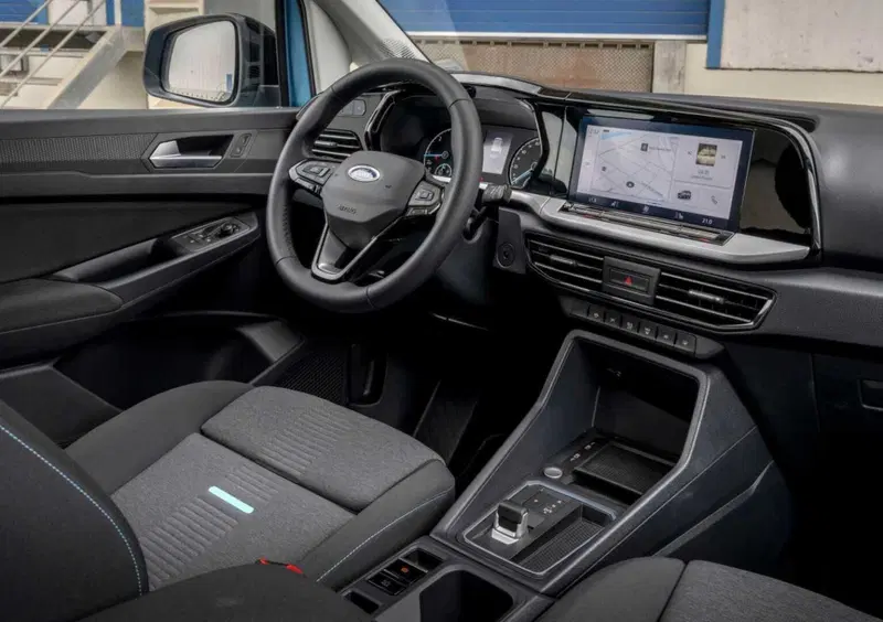Ford Tourneo Connect (2022-->>) (8)