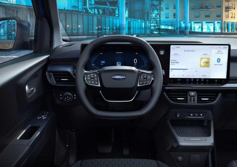 Ford Transit Courier  (2023->>) (5)