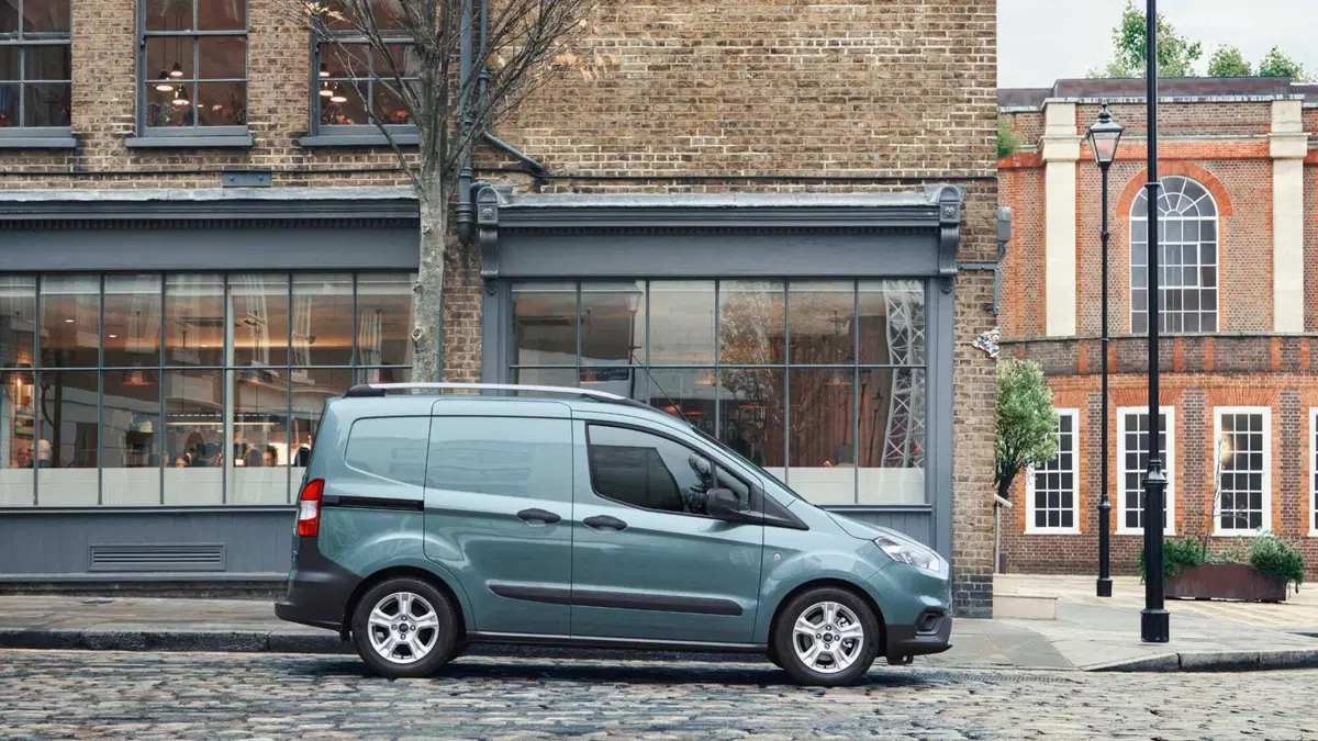 Ford Transit Courier 1.0 EcoBoost 100CV  Trend (6)