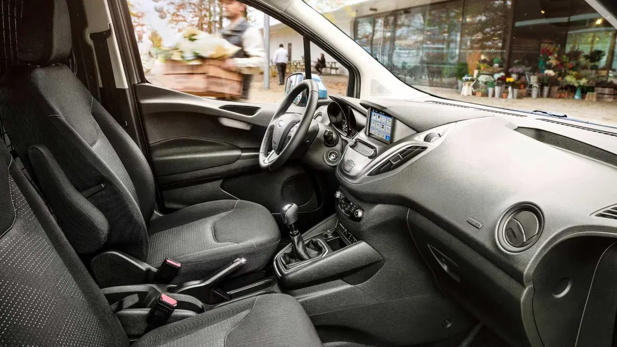 Ford Transit Courier 1.0 EcoBoost 100CV  Trend (10)
