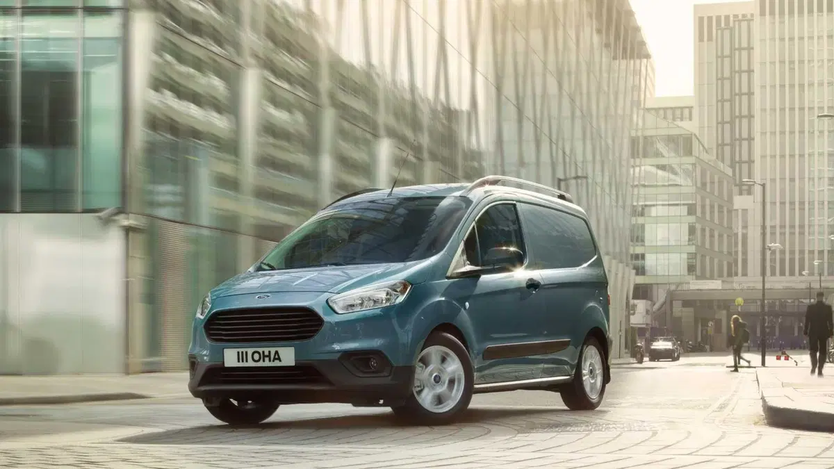 Ford Transit Courier 1.0 EcoBoost 100CV  Trend (4)