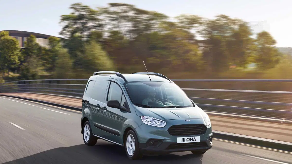 Ford Transit Courier 1.0 EcoBoost 100CV  Trend (2)