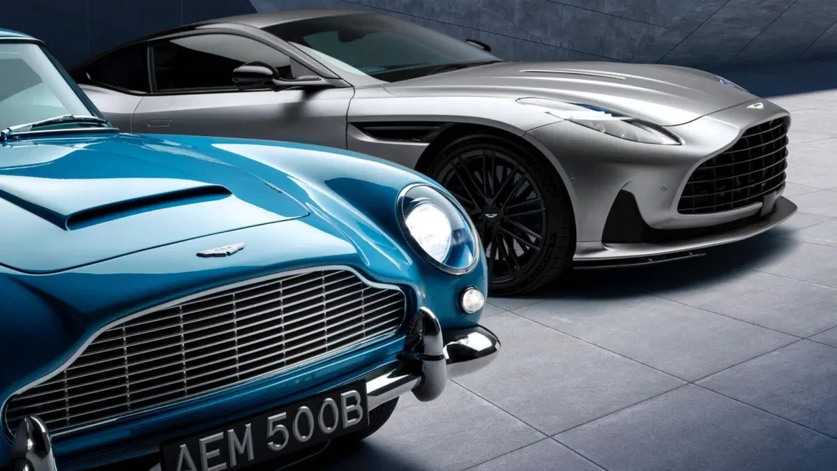 Aston Martin, la DB5 compie 60 anni (6)
