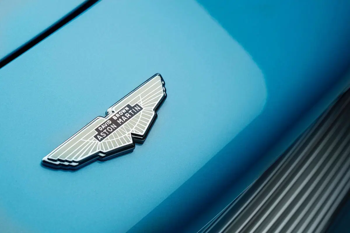 Aston Martin, la DB5 compie 60 anni (12)