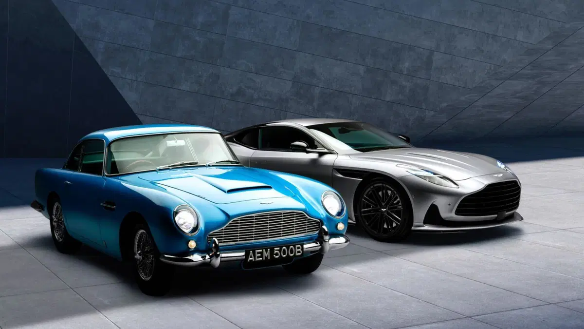Aston Martin, la DB5 compie 60 anni (15)