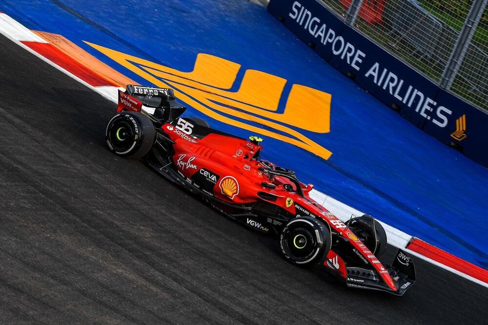 Ferrari al top nelle prove libere del venerd&igrave; della F1 di Singapore