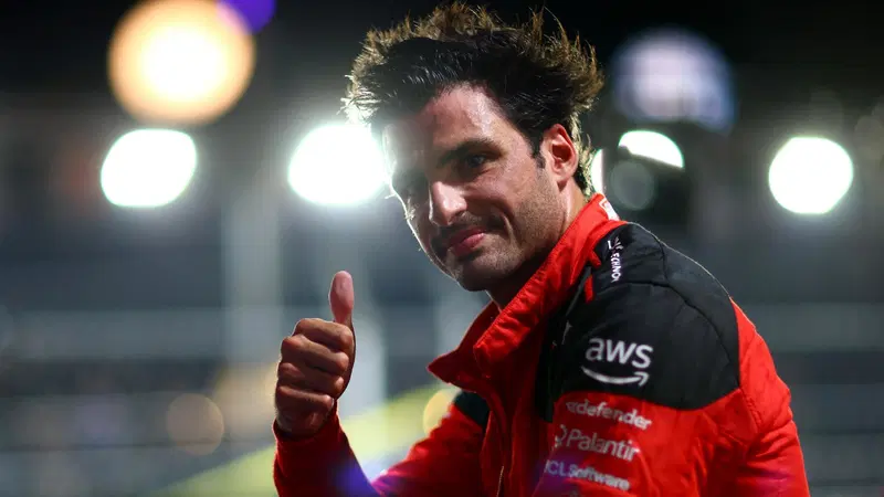 F1. GP Singapore, pole position di Sainz: "Partire bene qui di solito d&agrave; i suoi frutti&rdquo;