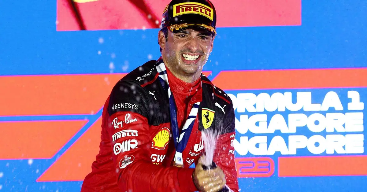 F1. GP Singapore, Sainz: "Vittoria incredibile, una svolta alla stagione"