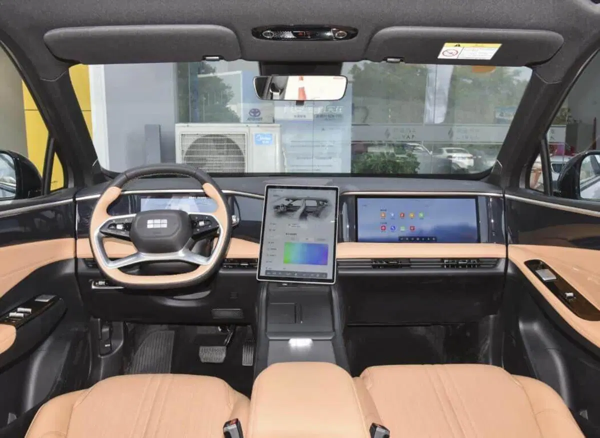 Geely L7 Phantom: Suv da 24.000 euro e 1.370 km di autonomia (5)