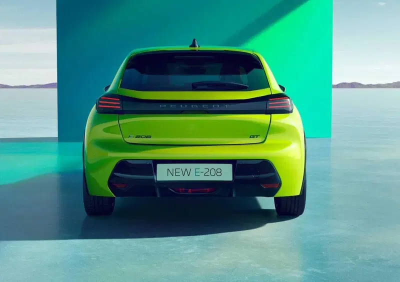 Peugeot 208 (6)