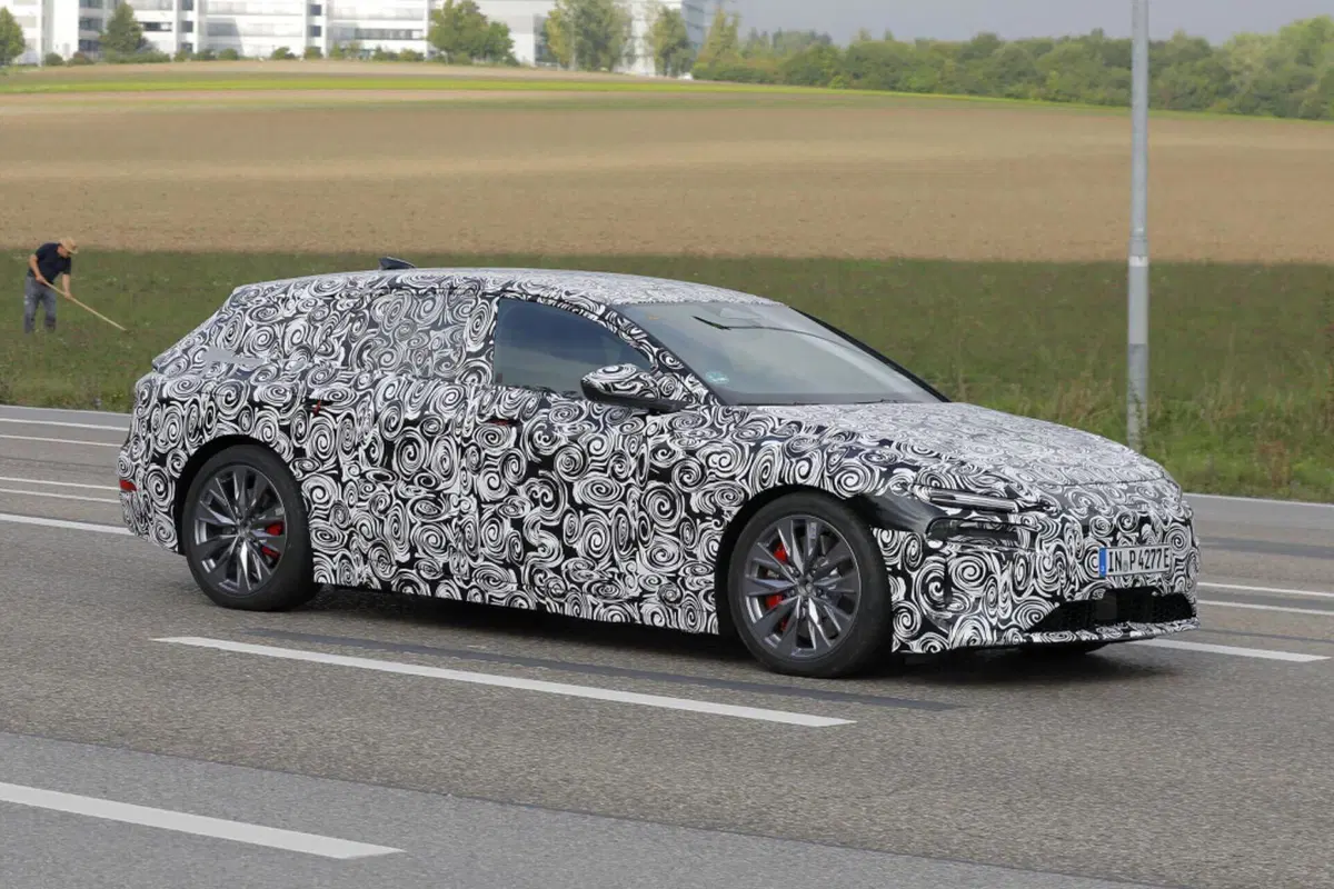 Audi A6, la Station Wagon sarà 100% elettrica [Foto Spia] (4)