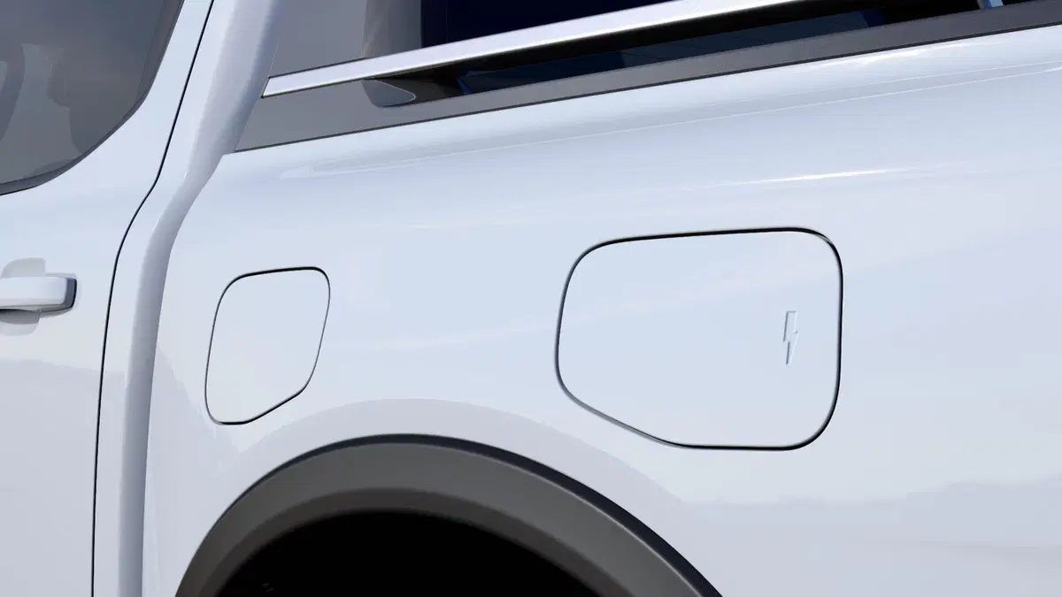 Ford Ranger, nel 2024 arriva la variante PHEV: ecco i primi dettagli (3)