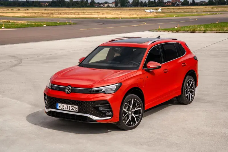 Nuova Volkswagen Tiguan, con la Plug-In si arriva fino a 1.000 km