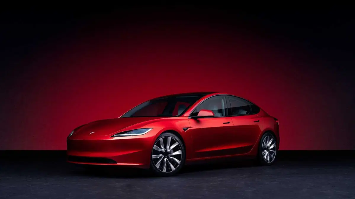 Tesla Model 3 (2018-->>) (2)