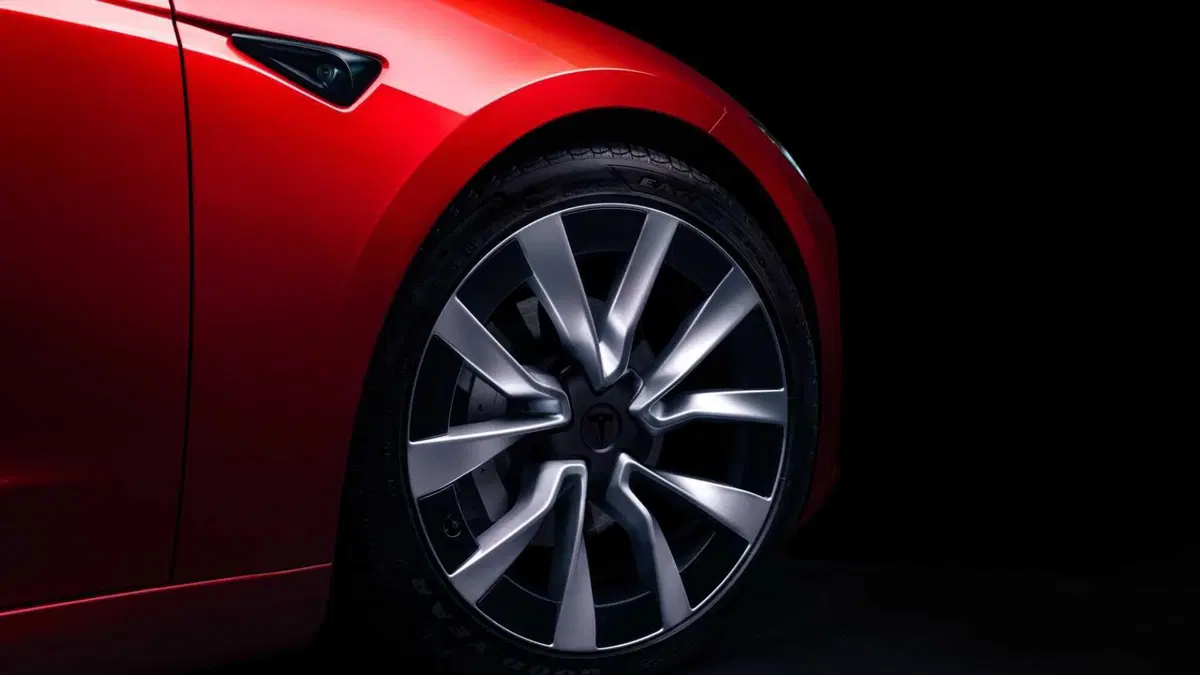 Tesla Model 3 (2018-->>) (16)