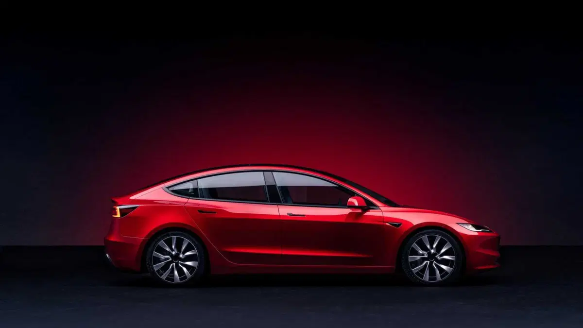 Tesla Model 3 (2018-->>) (5)