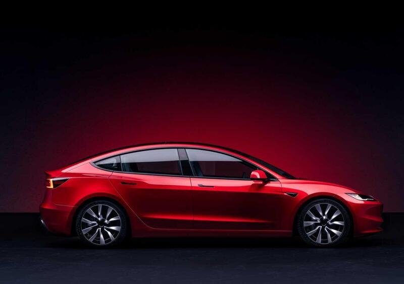 Tesla Model 3 (2018->>) (5)