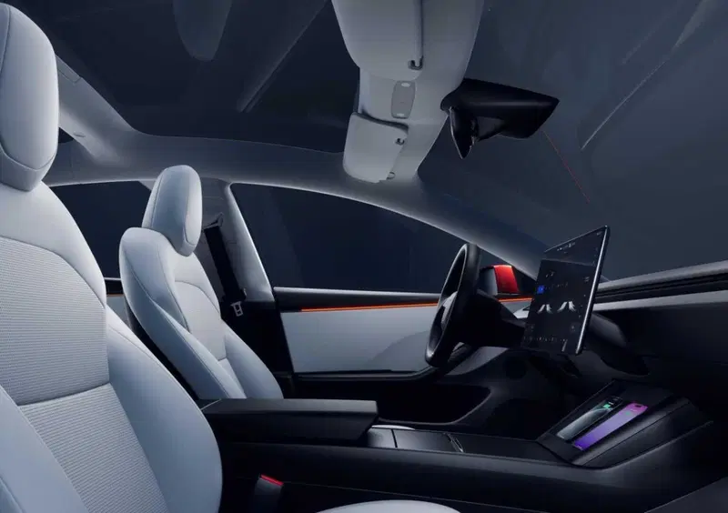 Tesla Model 3 (2018-->>) (9)