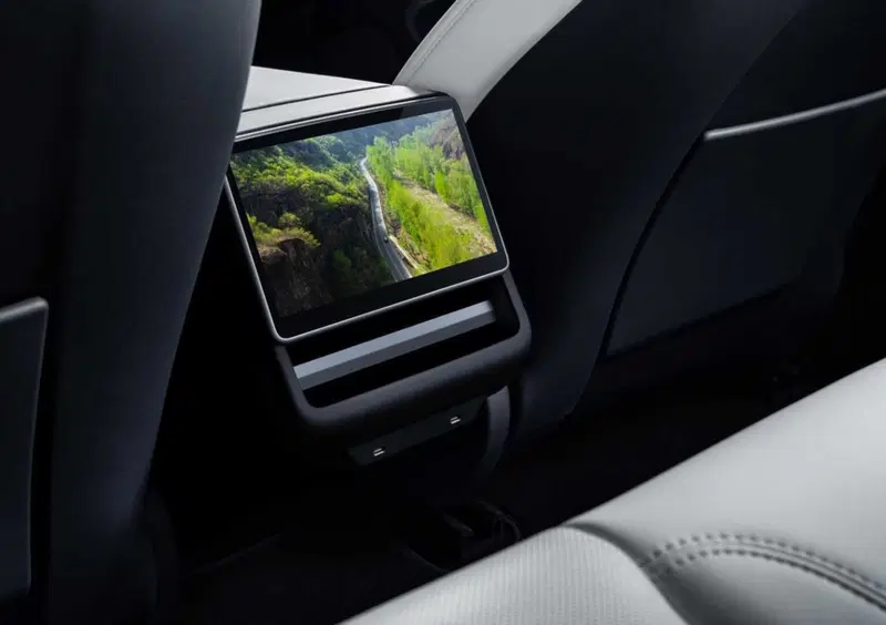 Tesla Model 3 (2018-->>) (19)