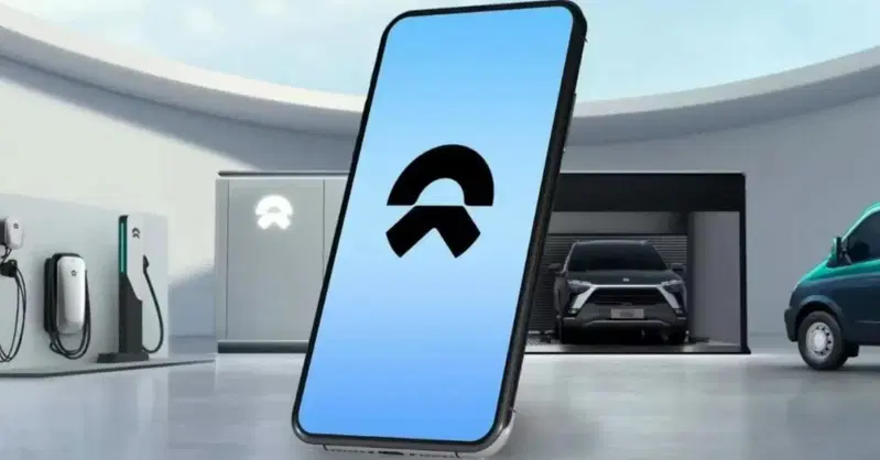 Smartphone: Nio lancia il telefono che "integra" l'auto