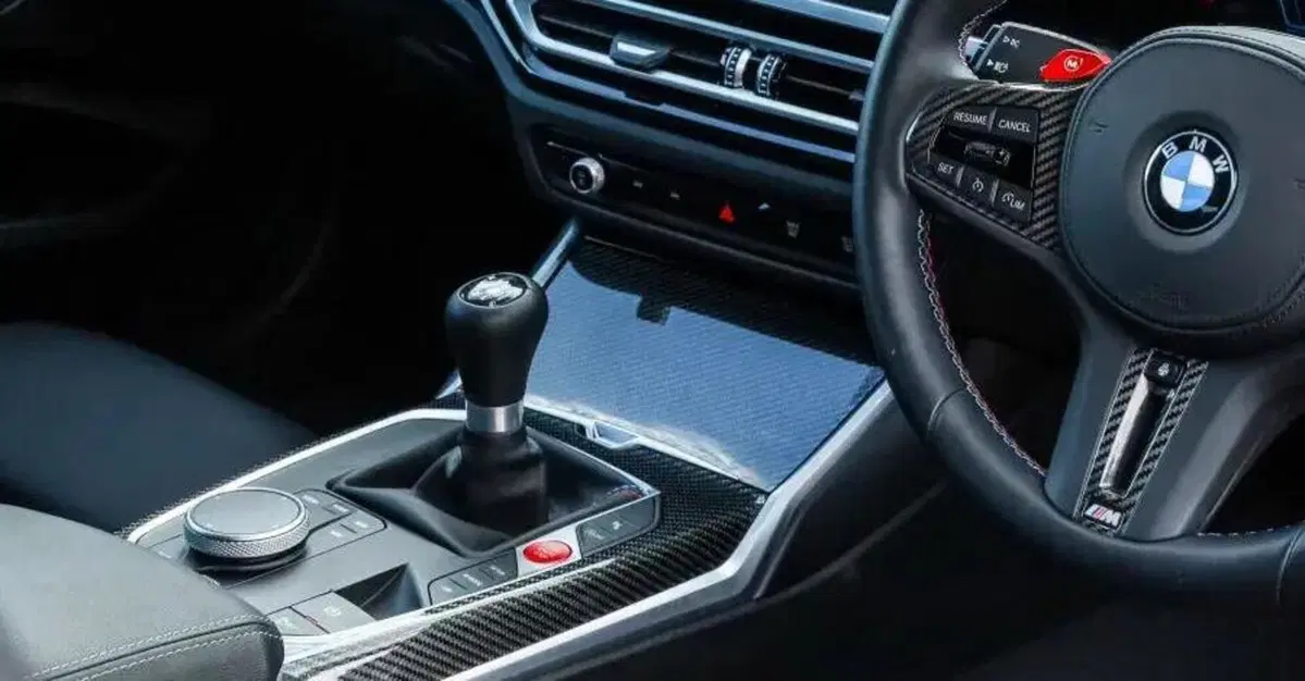 BMW: chi va col manuale &egrave; sempre pi&ugrave; lento, addio alla leva