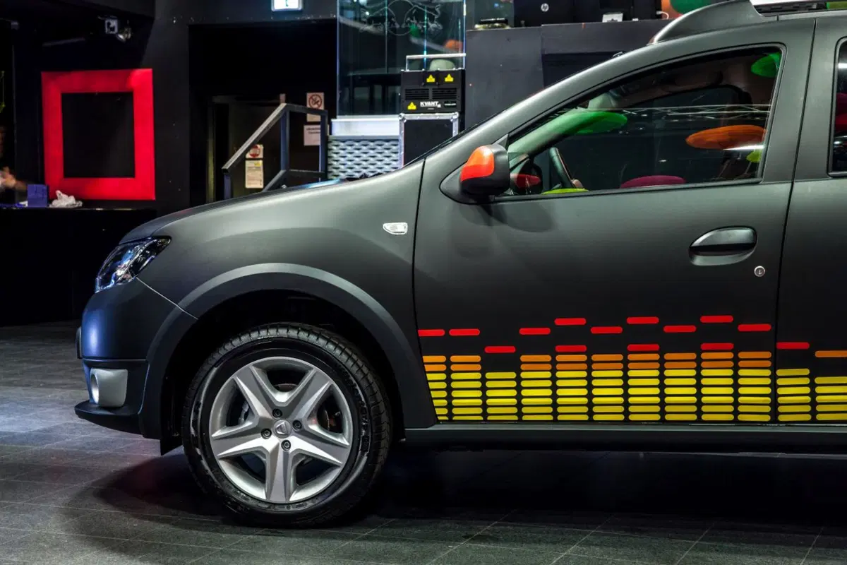 Dacia Sandero Hit Edition, compatta con ritmo (15)