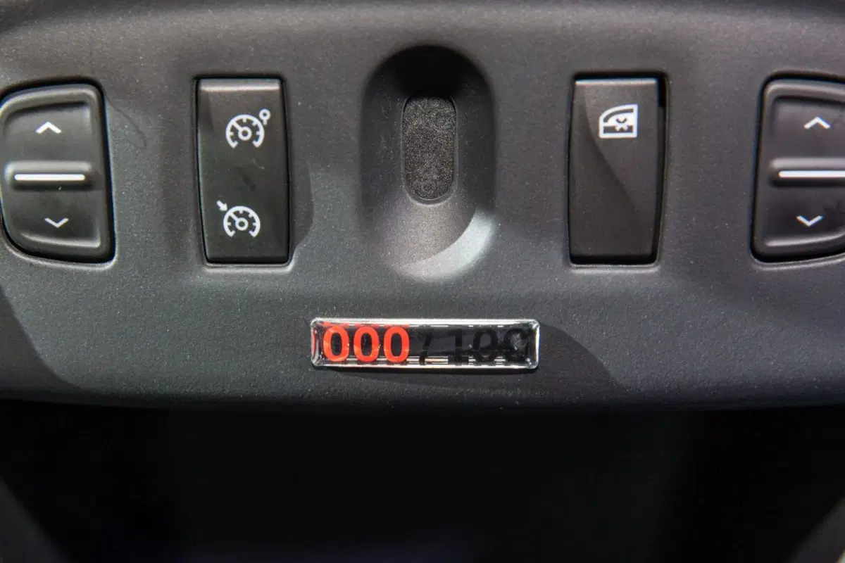Dacia Sandero Hit Edition, compatta con ritmo (25)
