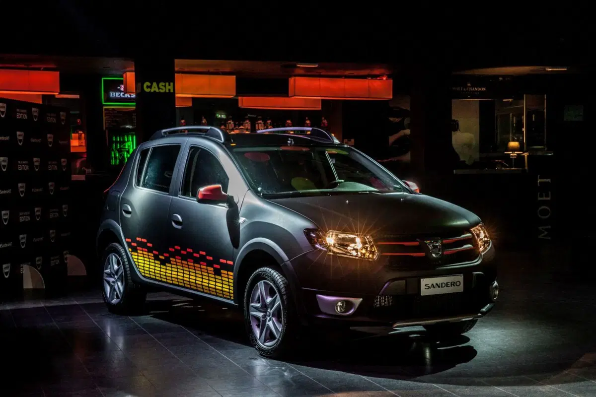 Dacia Sandero Hit Edition, compatta con ritmo (28)