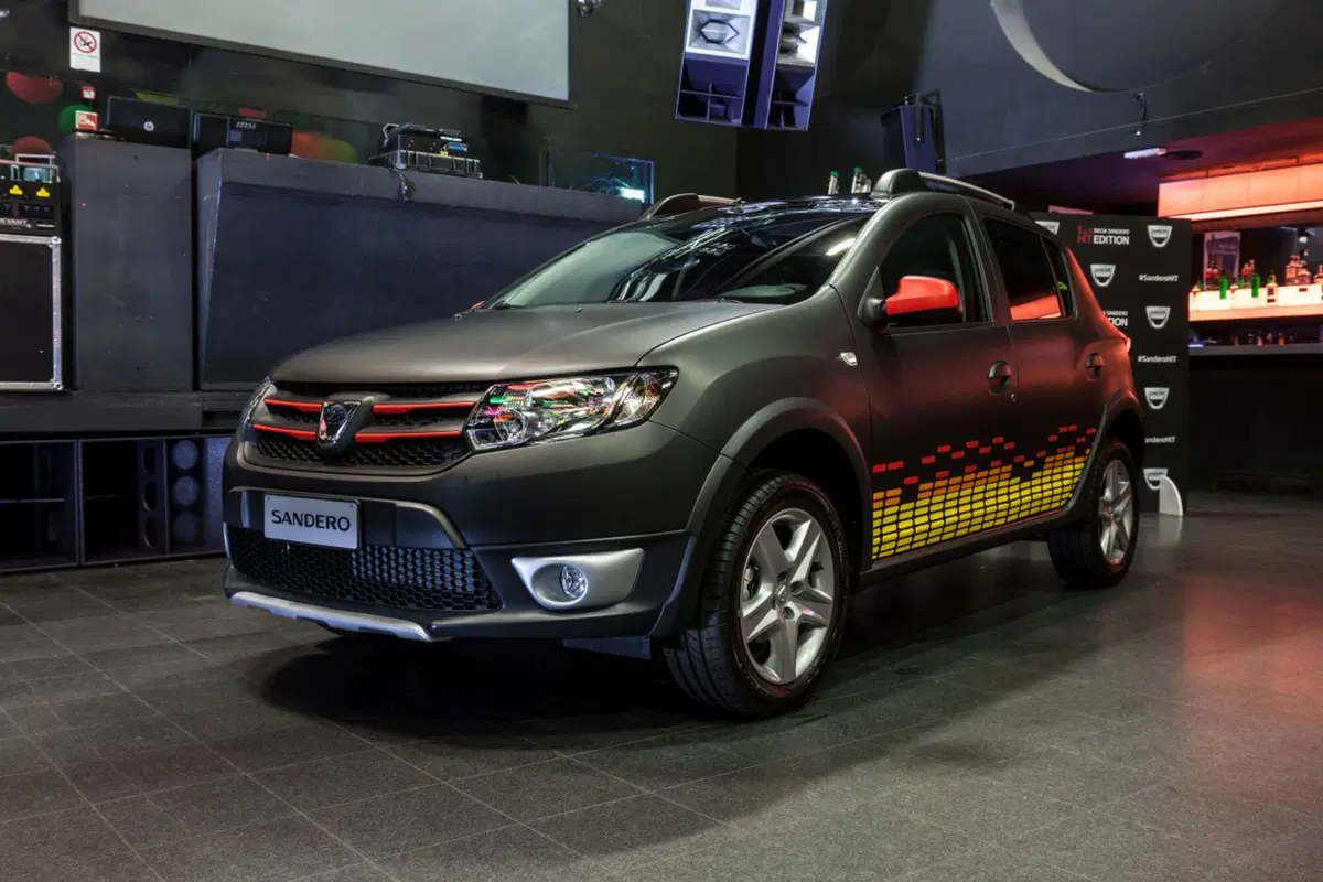 Dacia Sandero Hit Edition, compatta con ritmo (30)