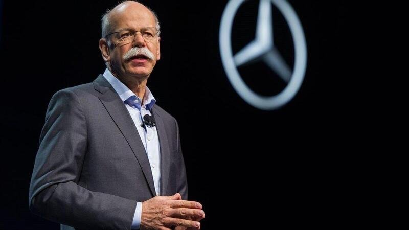 I tedeschi sanno ridere: la pubblicit&agrave; BMW con dentro una Mercedes 