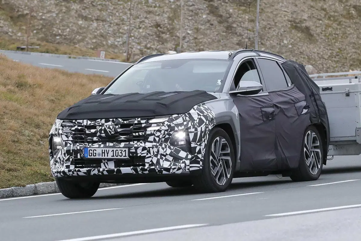 Hyundai Tucson 2024, ecco il nuovo facelift [Foto Spia] (2)
