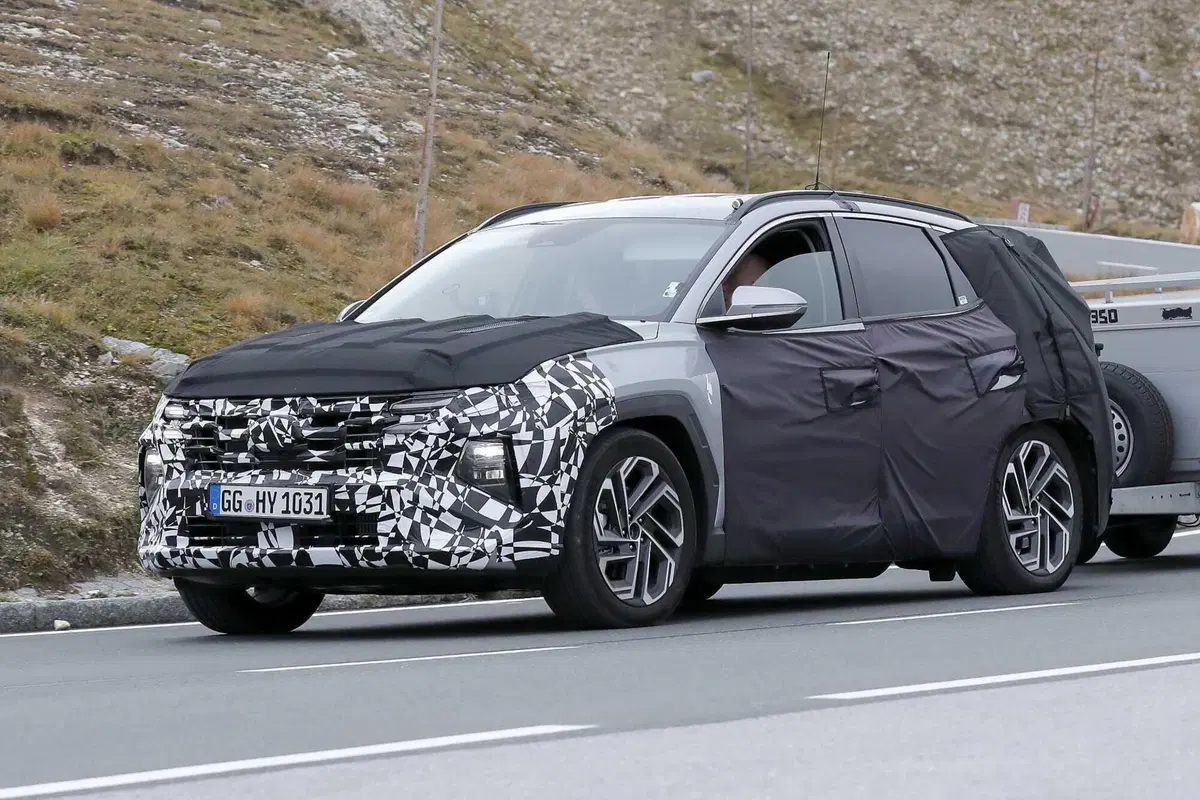 Hyundai Tucson 2024, ecco il nuovo facelift [Foto Spia] (3)