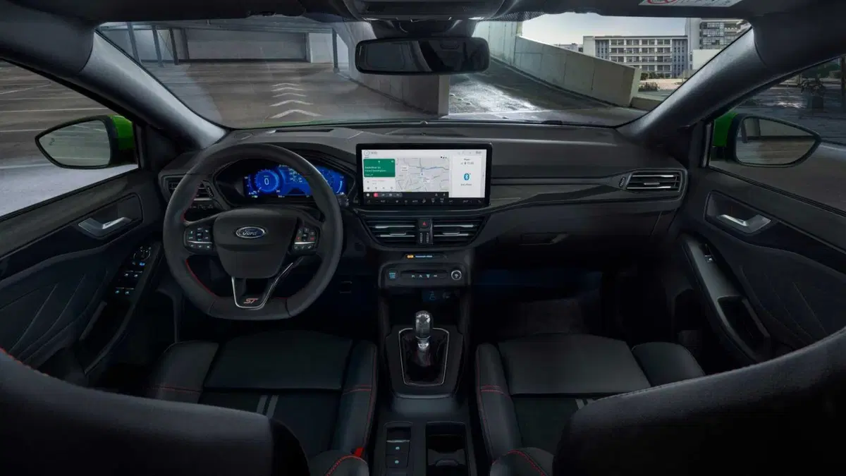 Ford Focus 2.3 ecoboost ST 280cv (4)