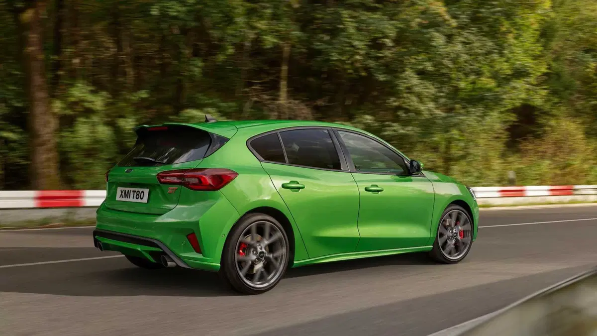 Ford Focus 2.3 ecoboost ST 280cv (3)