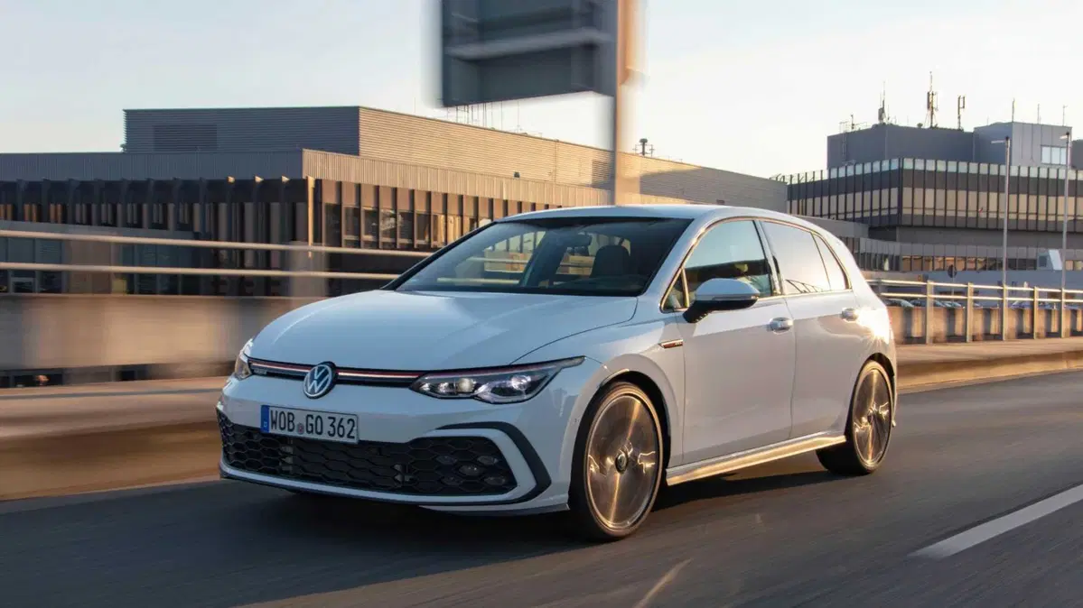 Volkswagen Golf 2.0 TSI GTI DSG (3)