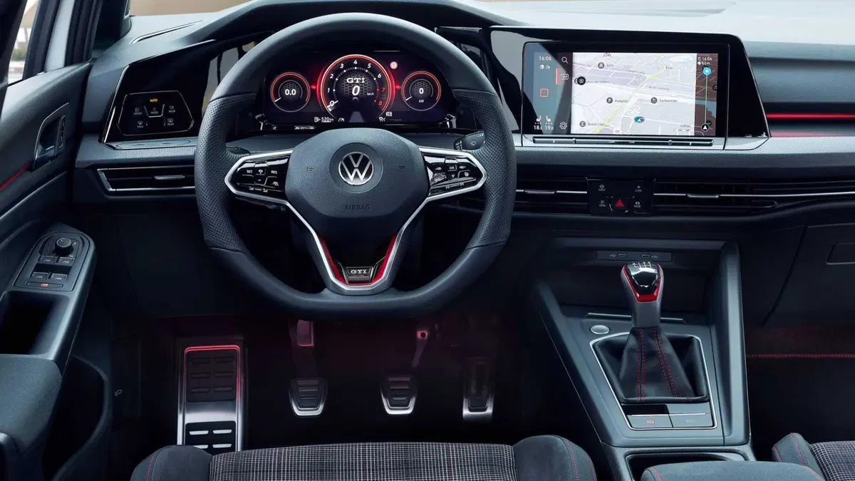 Volkswagen Golf 2.0 TSI GTI (8)